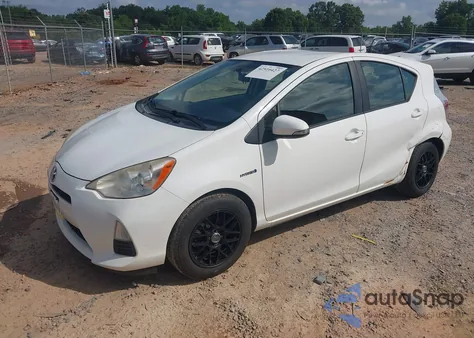 2013 Toyota Prius C Two из США, поврежденный, VIN JTDKDTB3XD1552336
